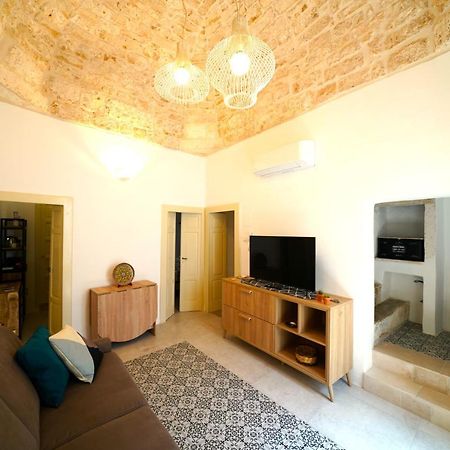 Domus Lapis - Con Terrazza Panoramica Villa Ostuni Exteriör bild