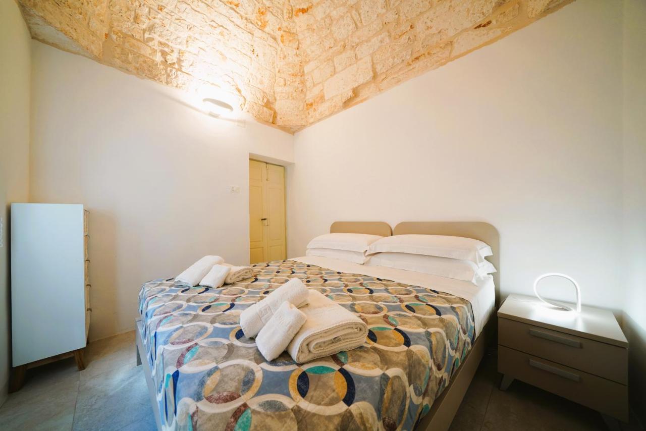Domus Lapis - Con Terrazza Panoramica Villa Ostuni Exteriör bild